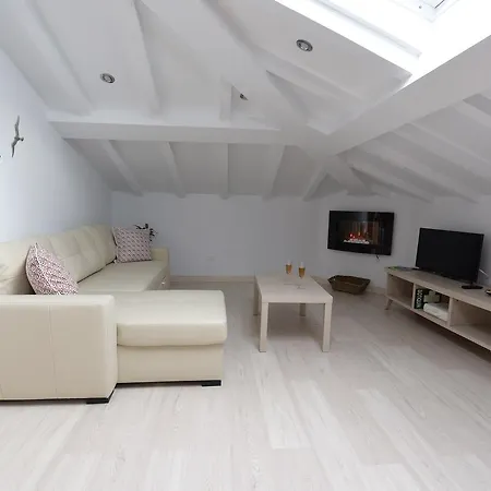 & Golf Apartment